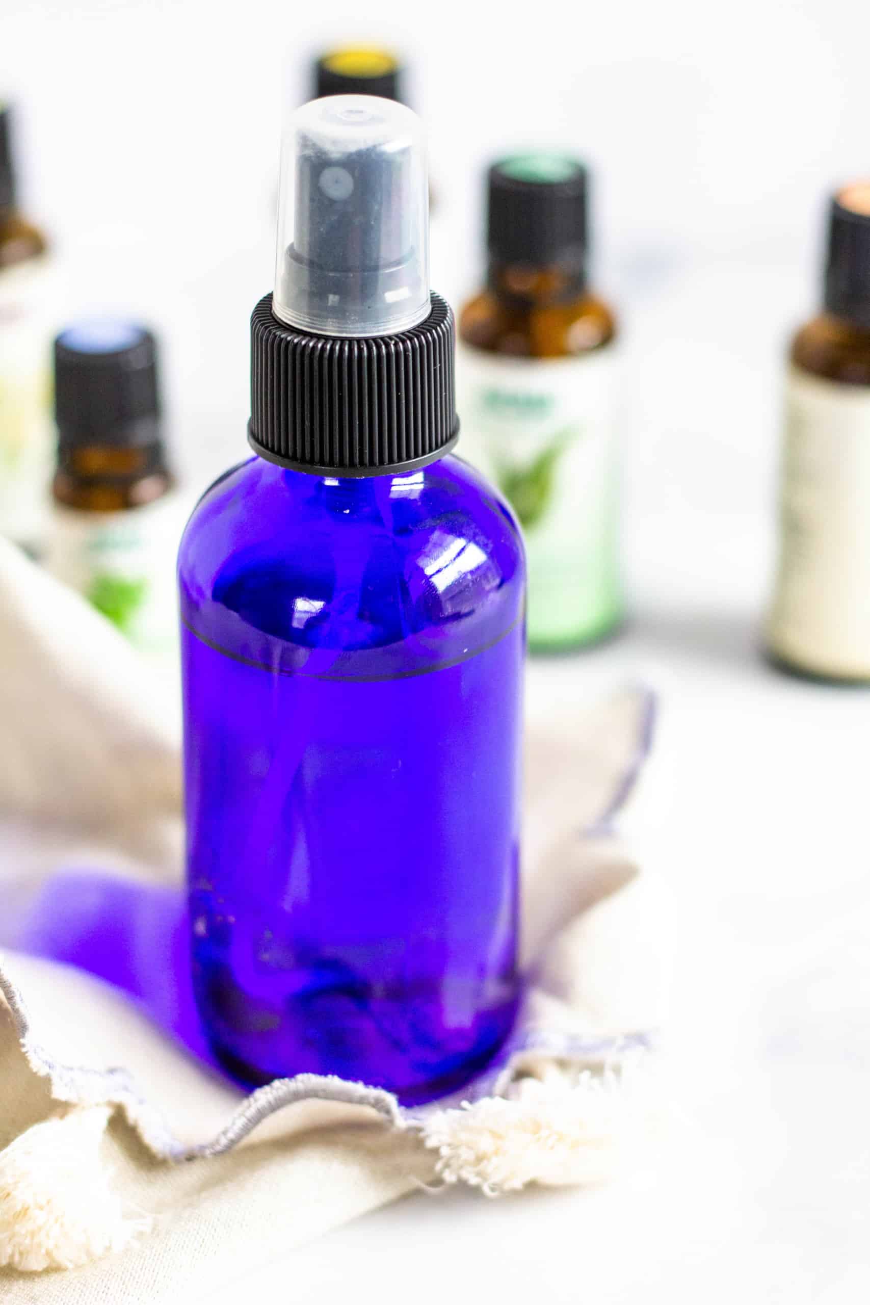 DIY Essential Oil Room Spray #cleanliving #tararochfordnutrition