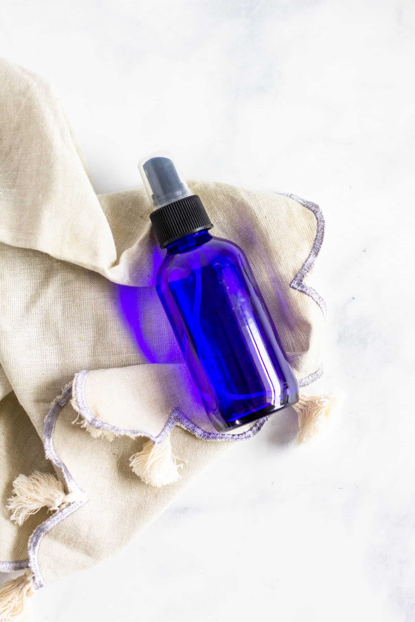 DIY Essential Oil Room Spray #cleanliving #tararochfordnutrition