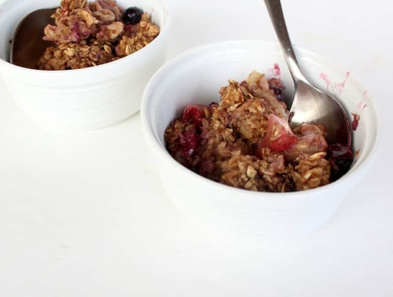 Berry Oatmeal Breakfast Bake