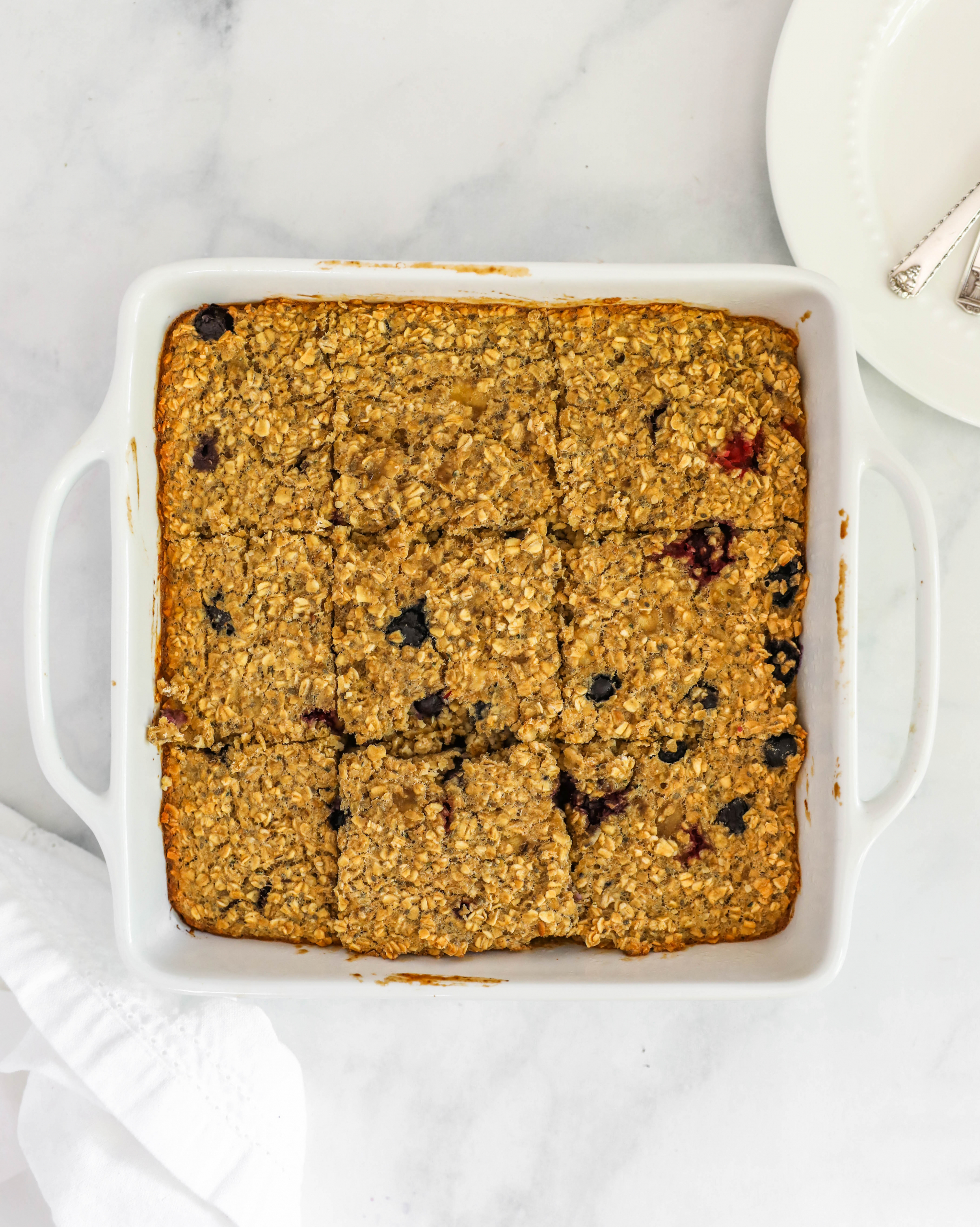 Berry Oatmeal Breakfast Bake #oatmealbake #healthybreakfast