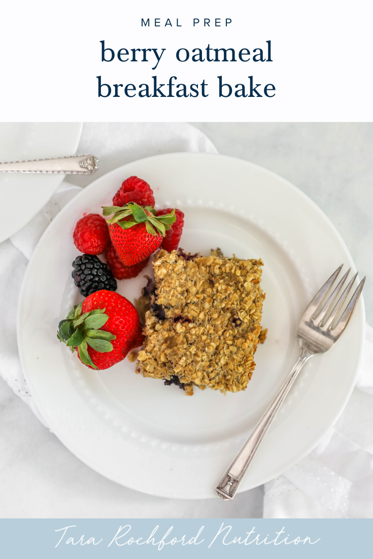 Berry Oatmeal Breakfast Bake #oatmealbake #healthybreakfast