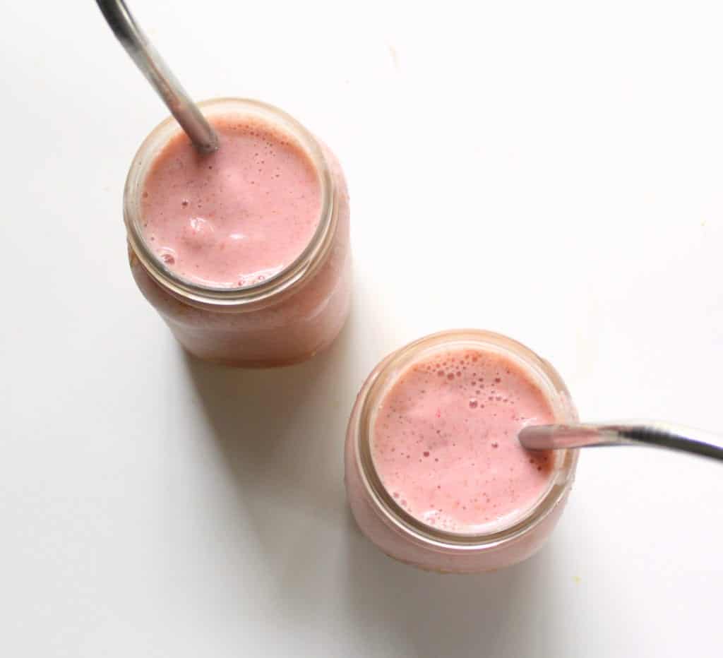 low FODMAP Strawberry Kefir Smoothie - gluten free, grain free