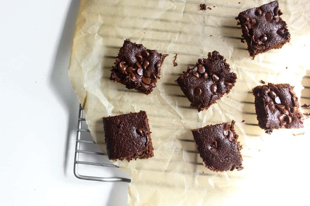 Brain Fog Lentil Brownies - #glutenfree #dairyfree #lentils #legumes #pulses #joybauer #foodremedies