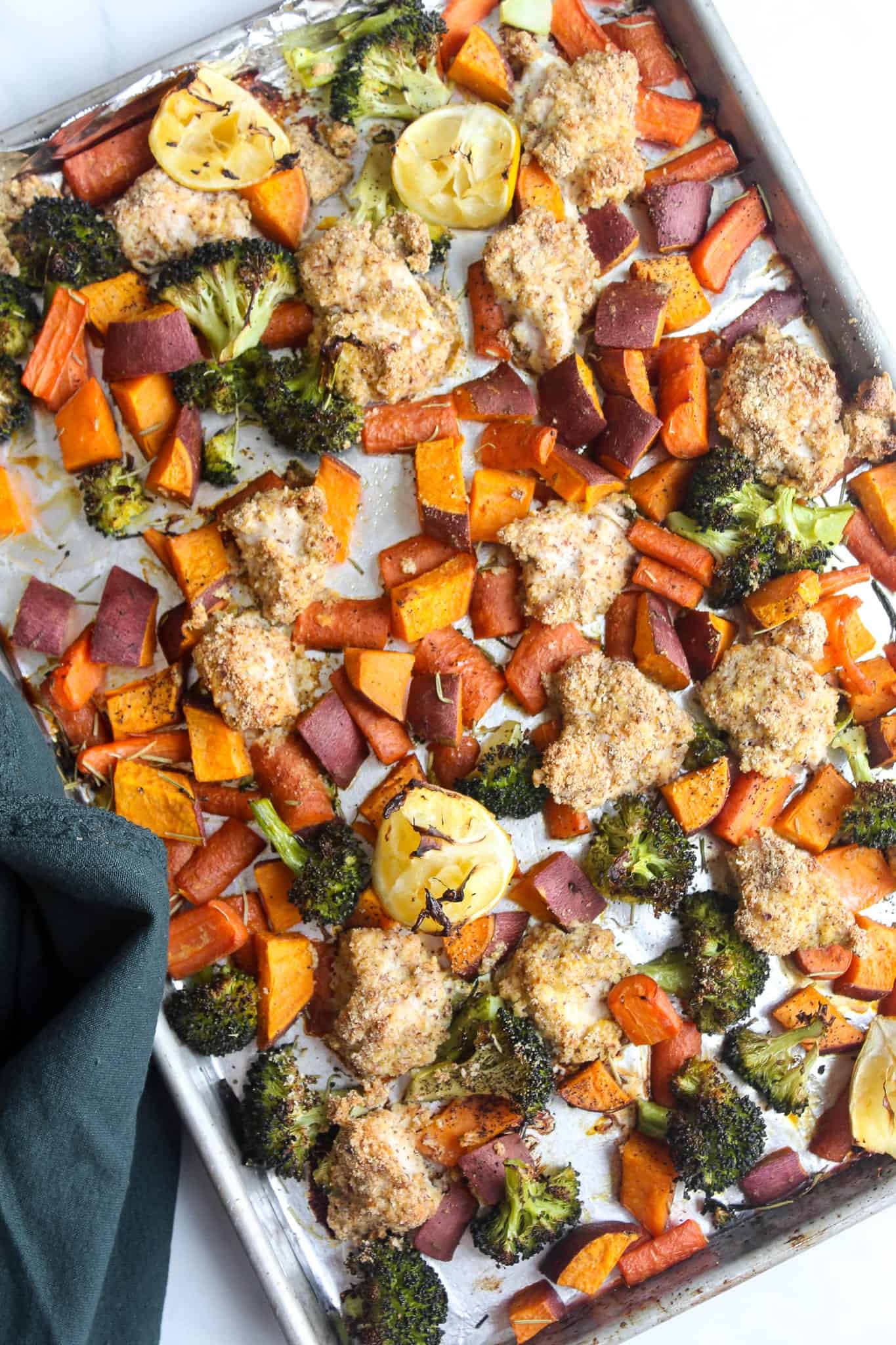 Sheet Pan Baked Almond Chicken Tenders and Roasted Vegetables #glutenfree #dairyfree #lowfodmap #healthydinner