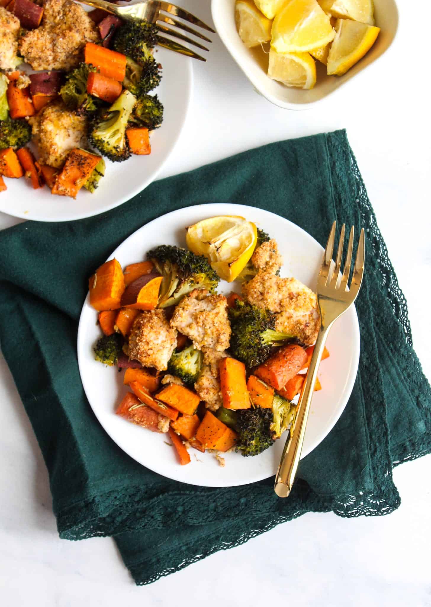 Sheet Pan Baked Almond Chicken Tenders and Roasted Vegetables #glutenfree #dairyfree #lowfodmap #healthydinner