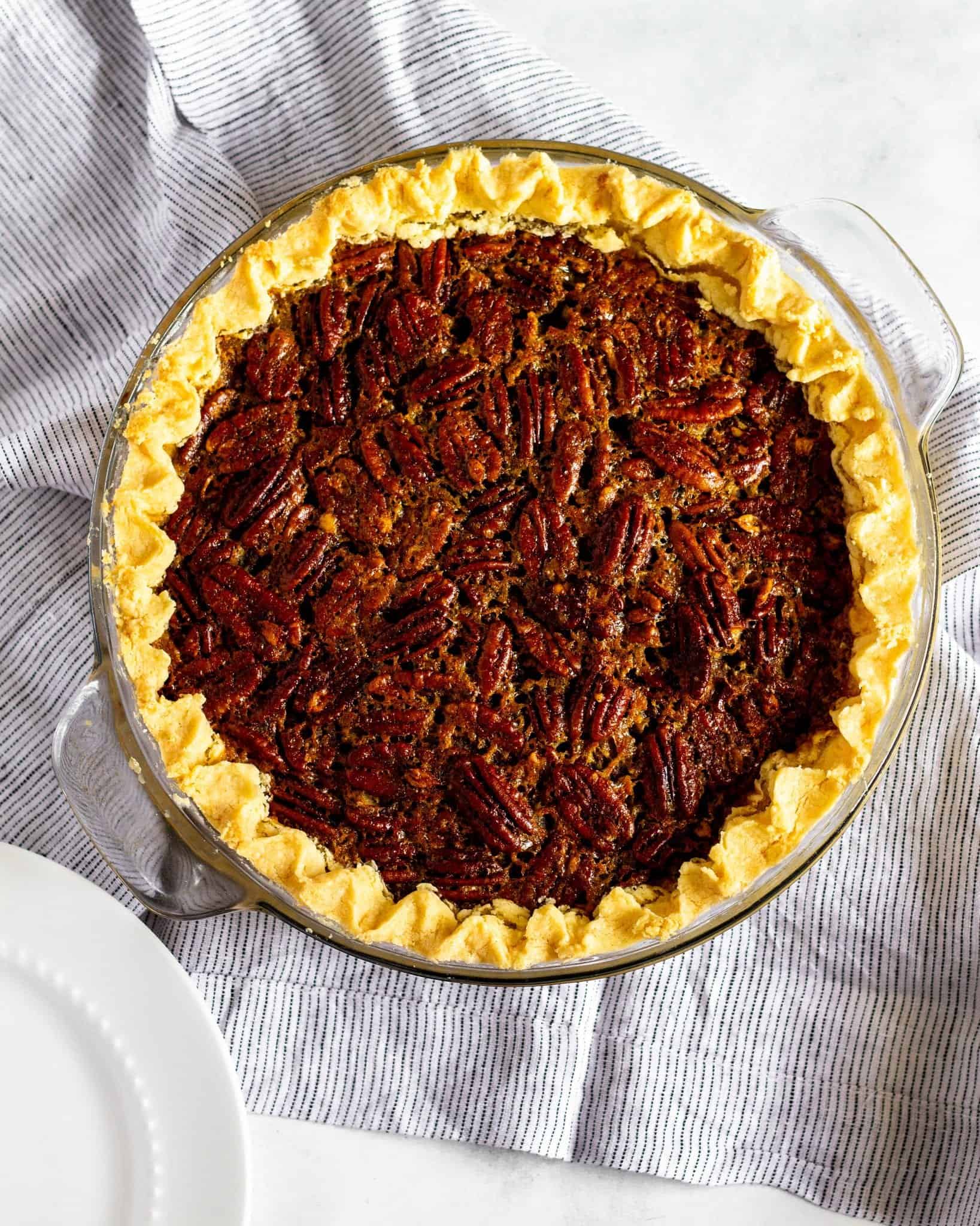 No Corn Syrup Pecan Pie #lowfodmap #thanksgivingrecipe #tararochfordnutrition