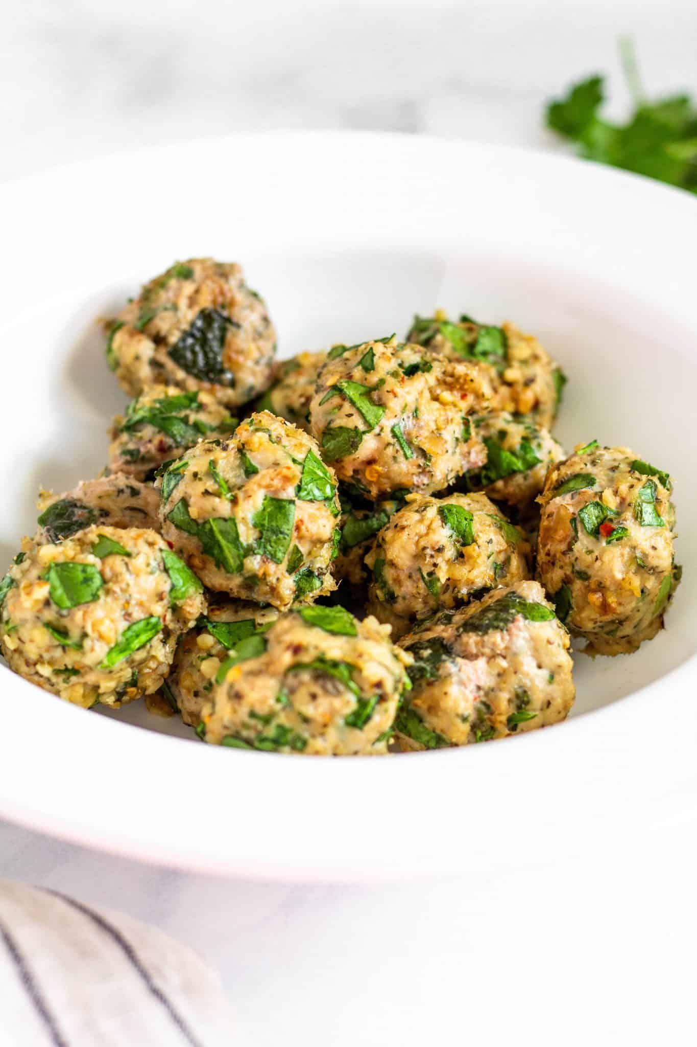 Spinach and Herb Chicken Meatballs #lowfodmap #tararochfordnutrition