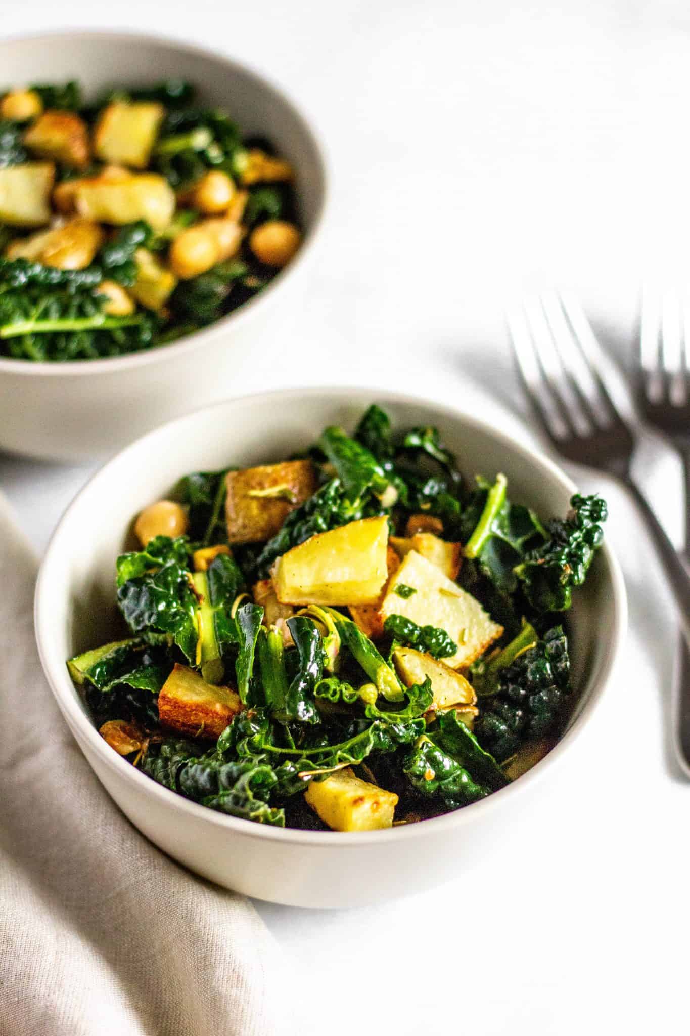 Roasted Potato Kale and Chickpea Salad #lowfodmdap #tararochford