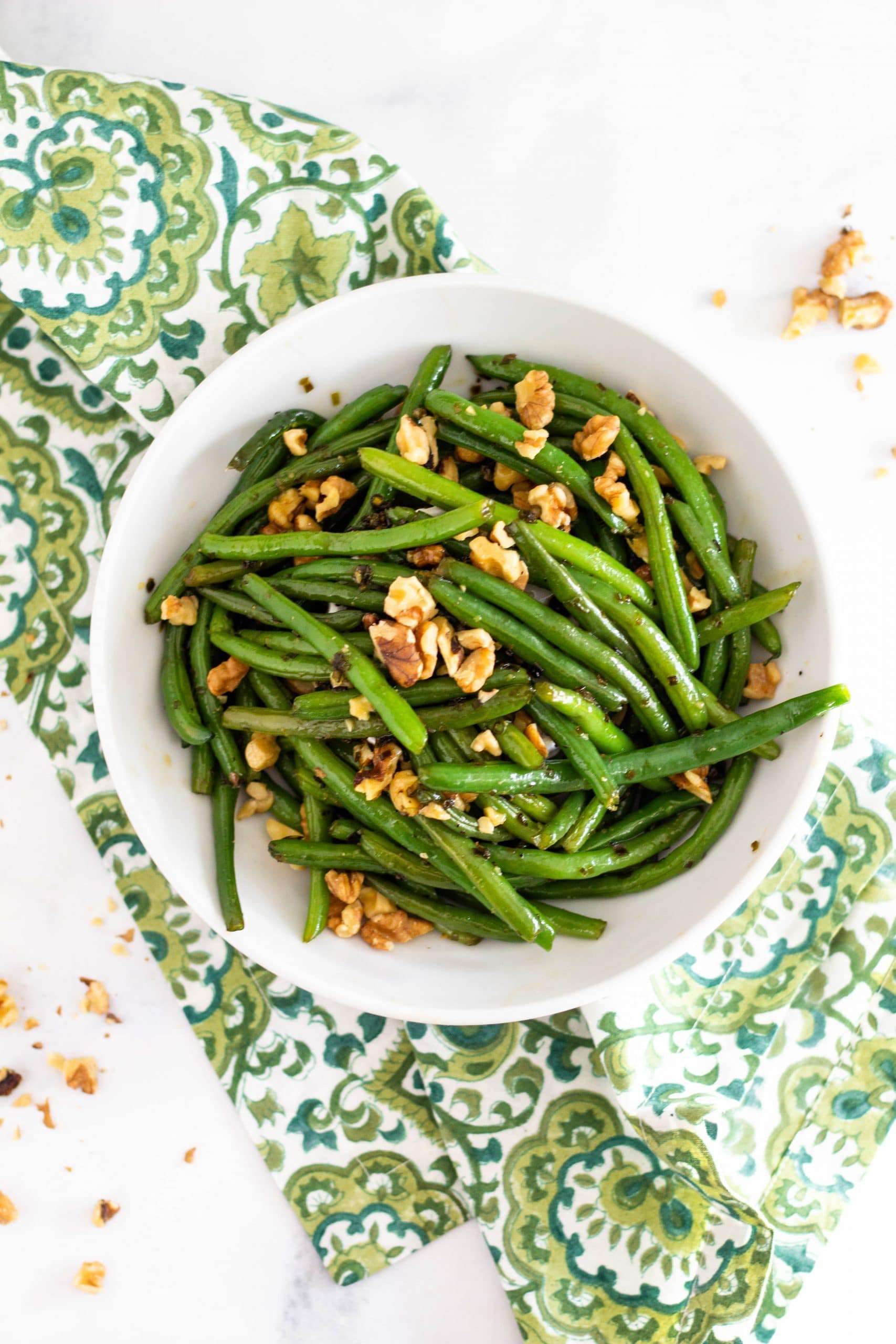 Green Beans with Toasted Walnuts | Tara Rochford Nutrition #healthysidedish #sidedishrecipep