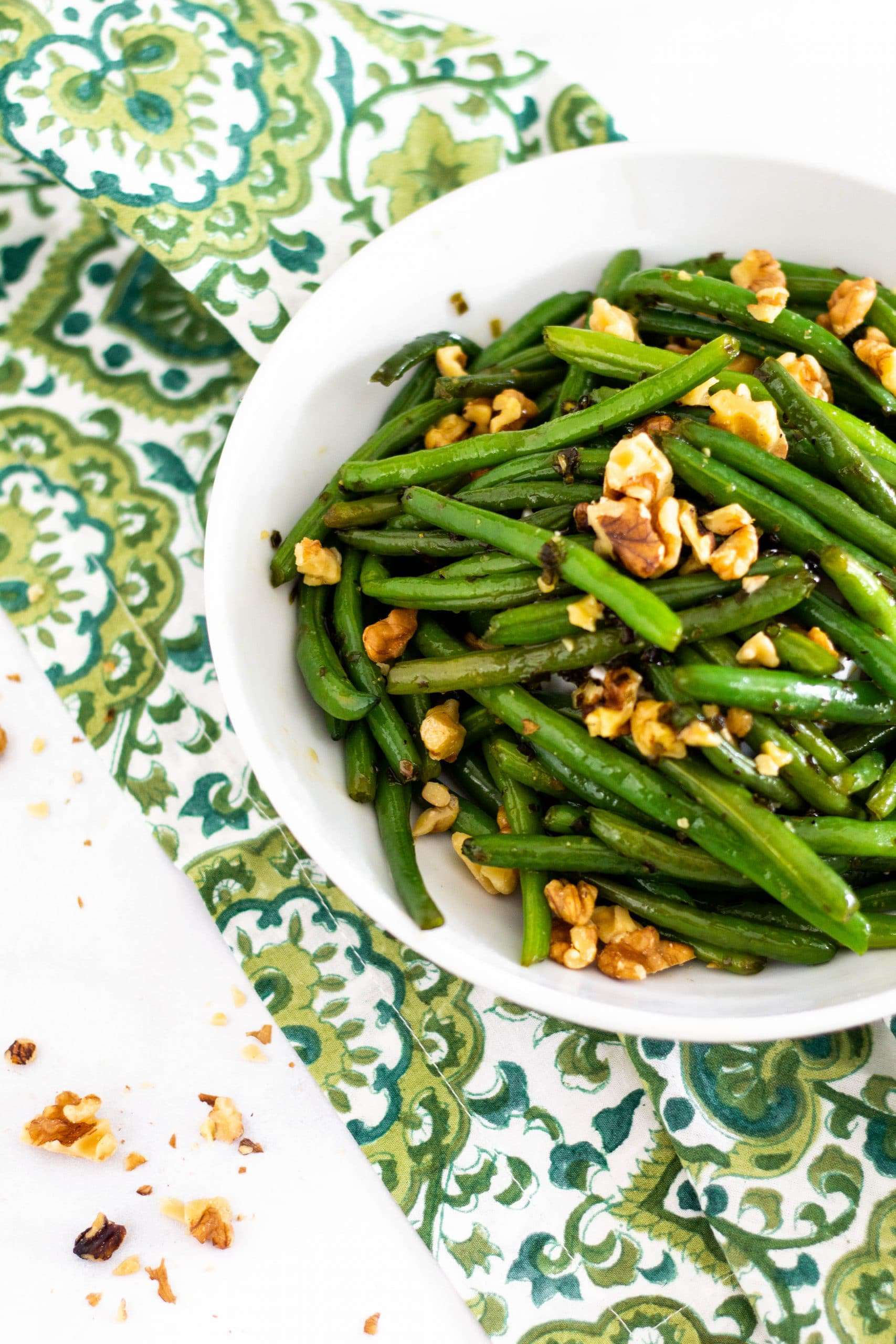 Green Beans with Toasted Walnuts | Tara Rochford Nutrition #healthysidedish #sidedishrecipep