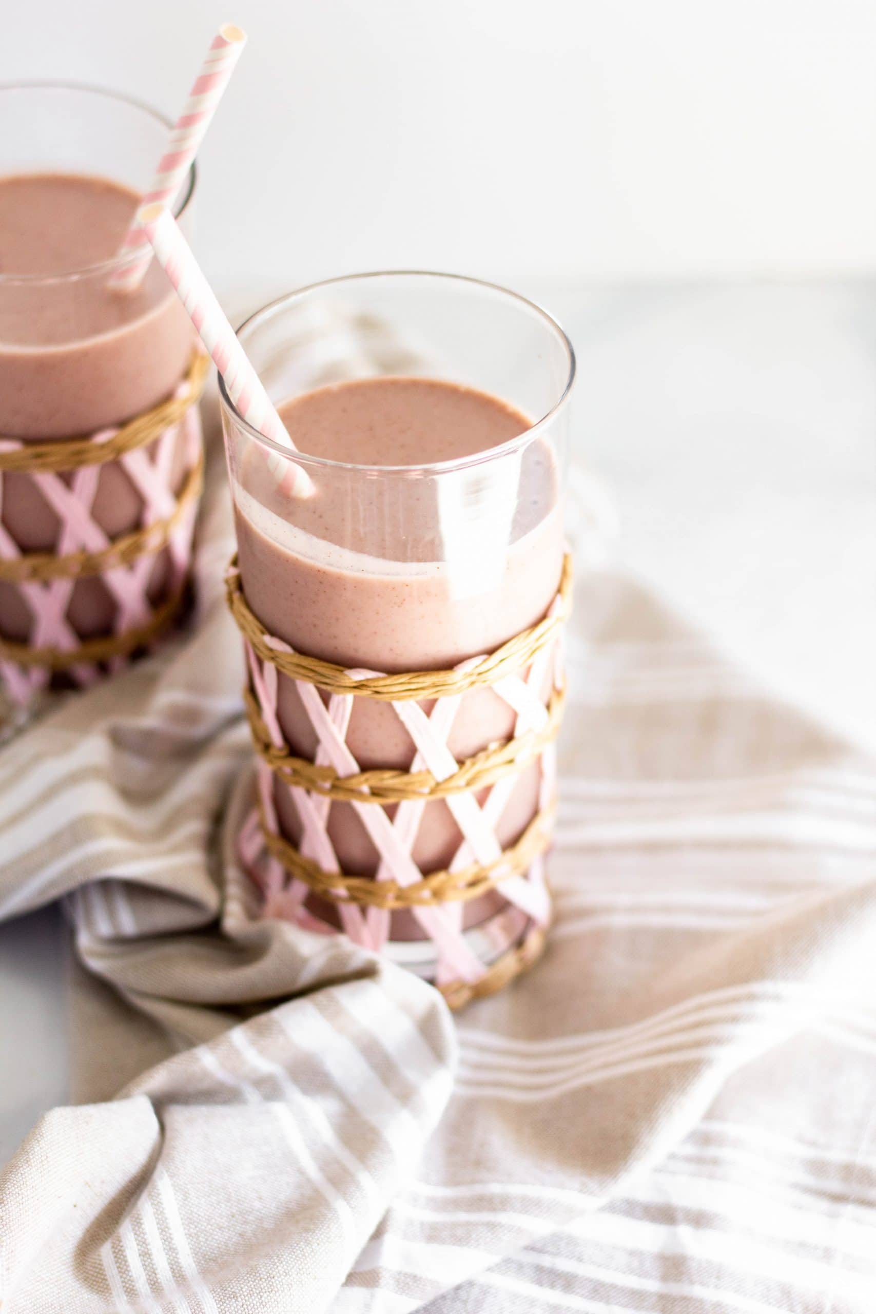 Cherry Almond Smoothie | Tara Rochford Nutrition #smoothie #freesample #healthysnack