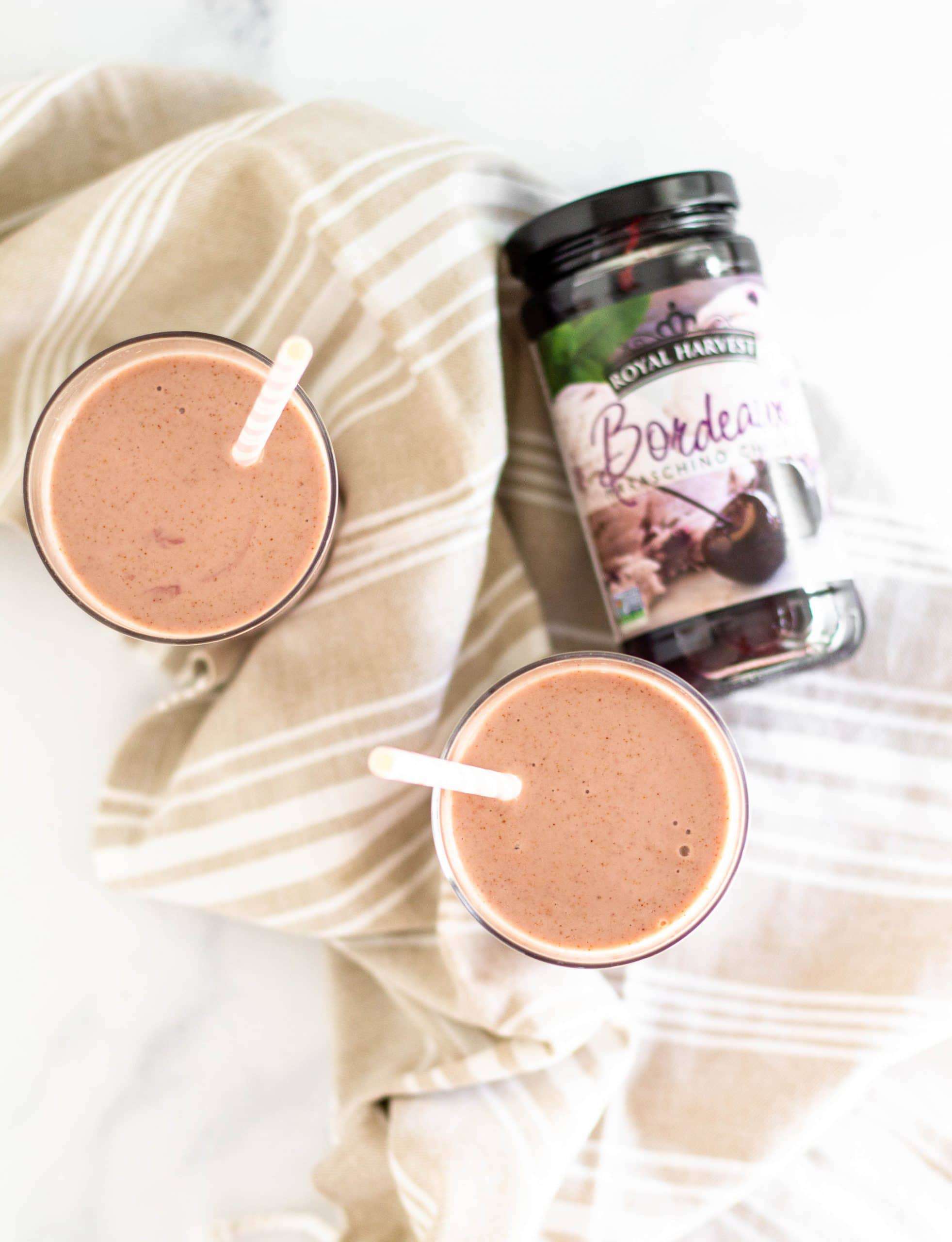 Cherry Almond Smoothie | Tara Rochford Nutrition #smoothie #freesample #healthysnack