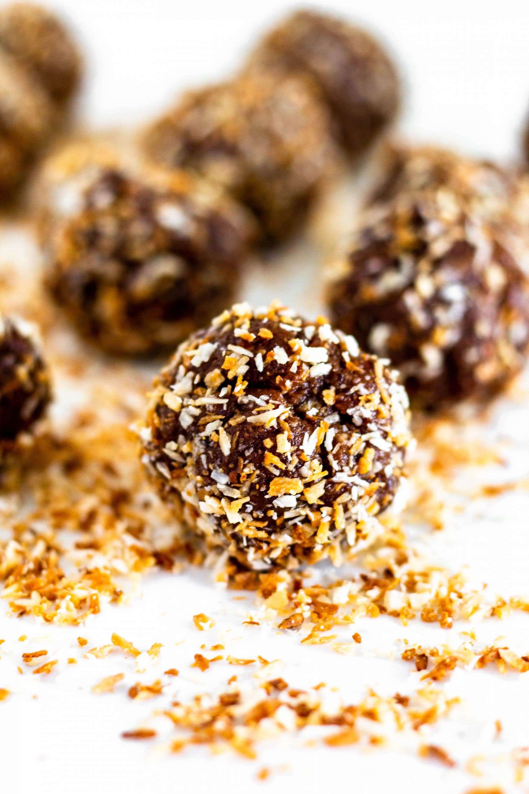 Samoa Snack Bites | Tara Rochford Nutrition #samoas #healthysnack #tararochfordnutrition