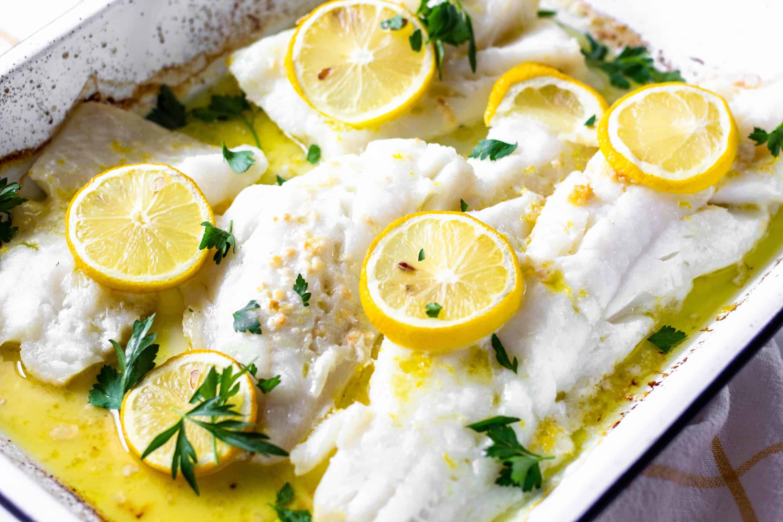 Baked Lemon White Fish #seafoodrecipe #healthydinner #tararochfordnutrition