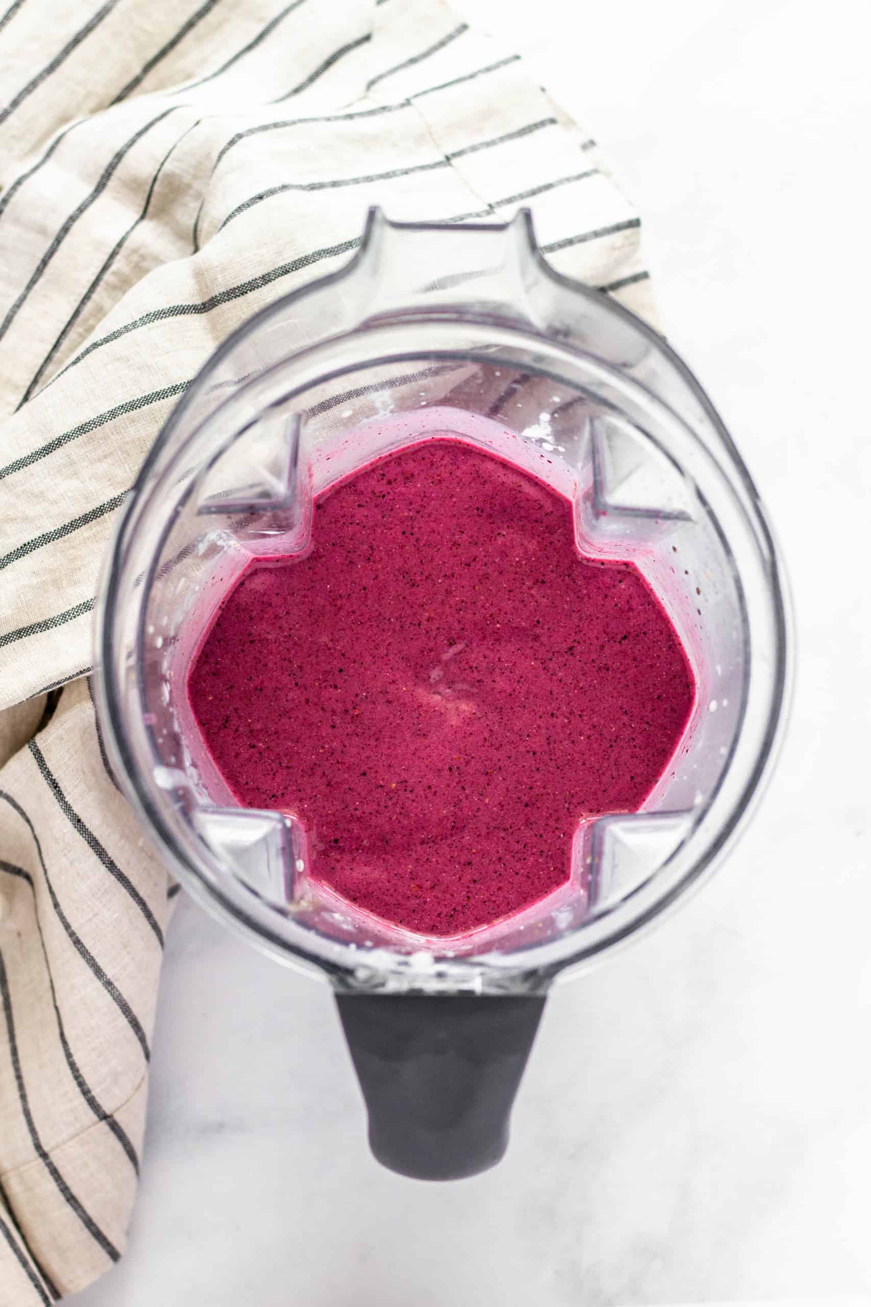 Mixed Berry Smoothie with Kefir #smoothierecipe #glutenfreerecipe #healthysmoothie