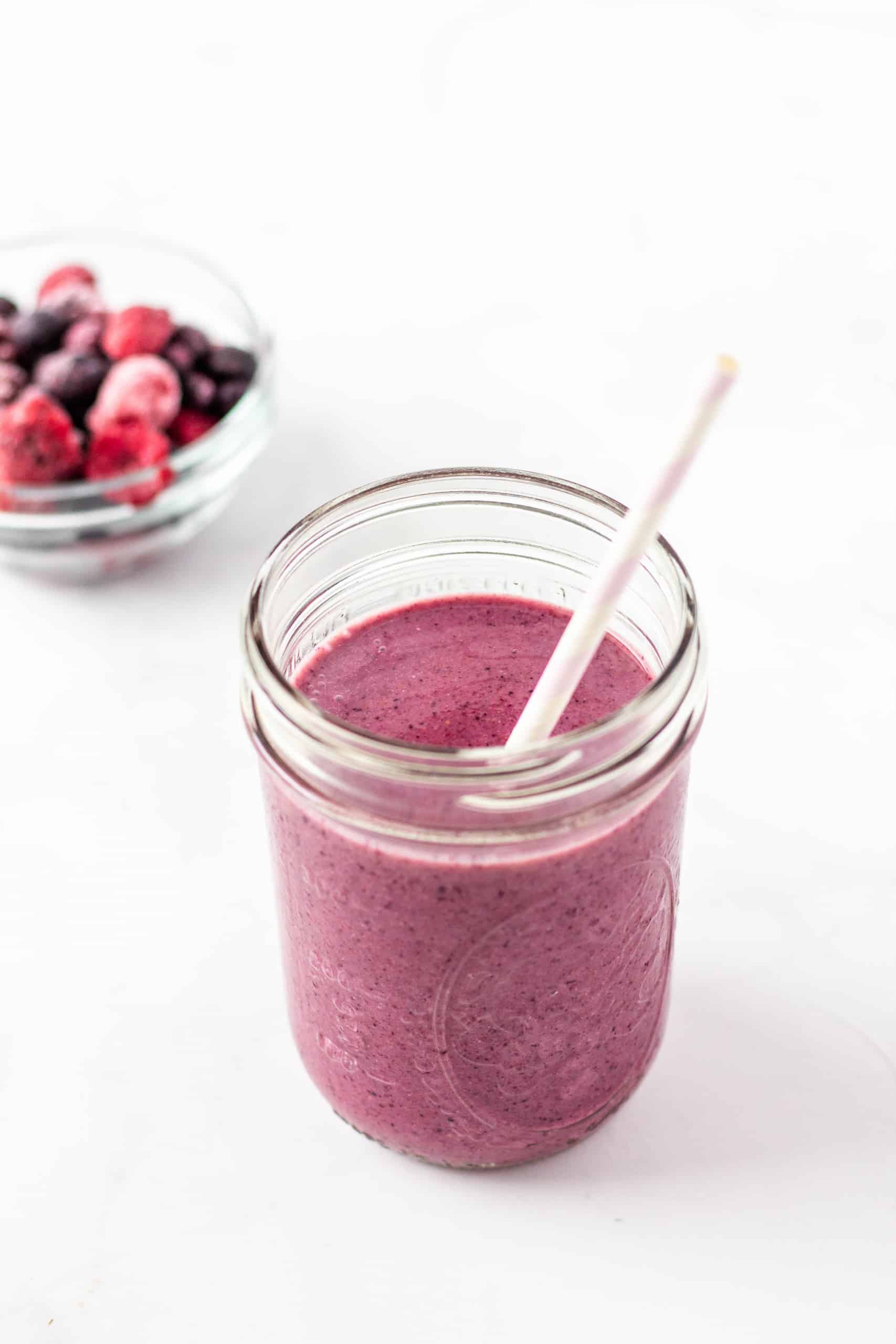 Mixed Berry Smoothie with Kefir #smoothierecipe #glutenfreerecipe #healthysmoothie