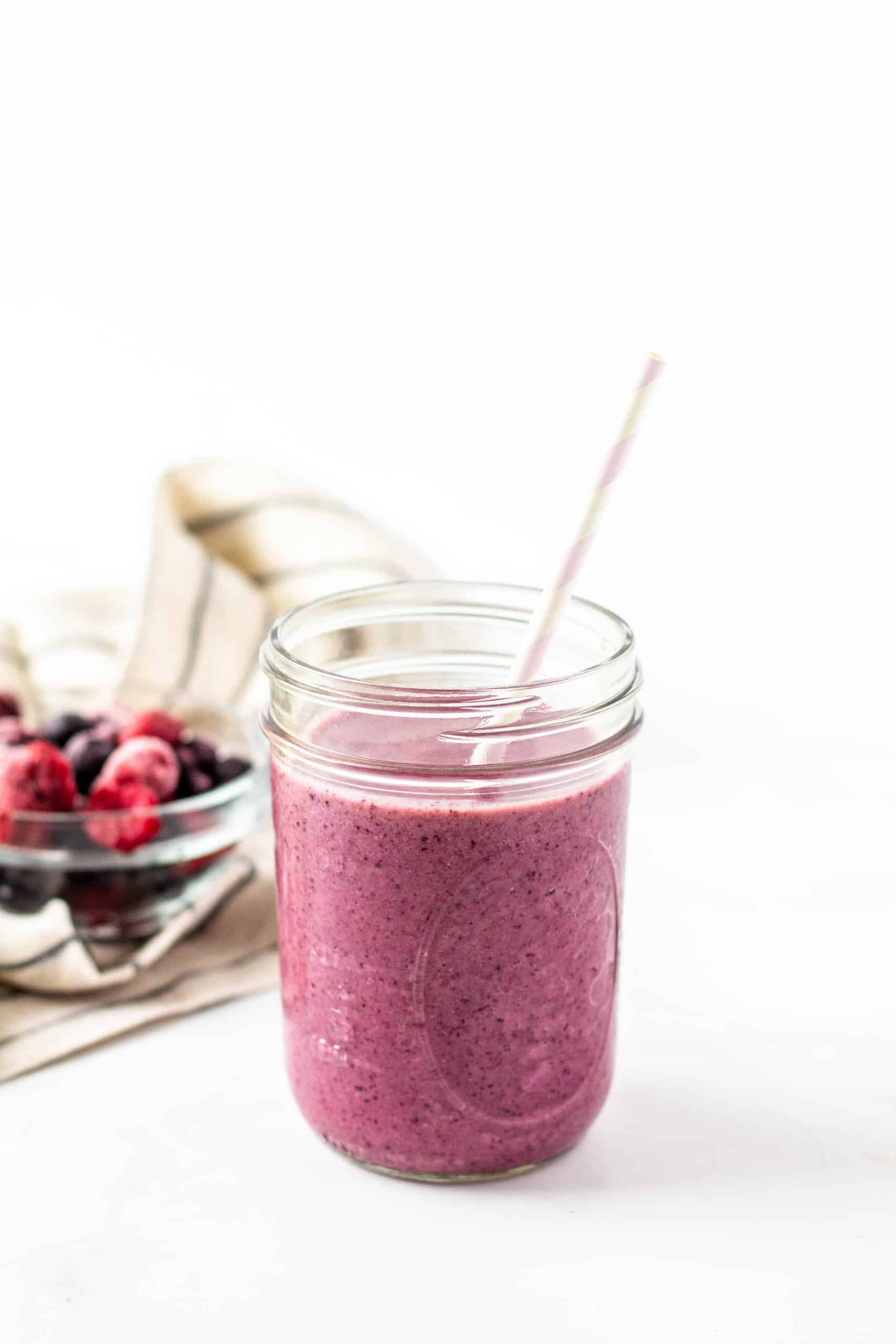 Mixed Berry Smoothie with Kefir #smoothierecipe #glutenfreerecipe #healthysmoothie