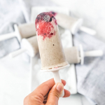 Berry Greek Yogurt Popsicles #berrypopsicle #healthypopsicle #glutenfree