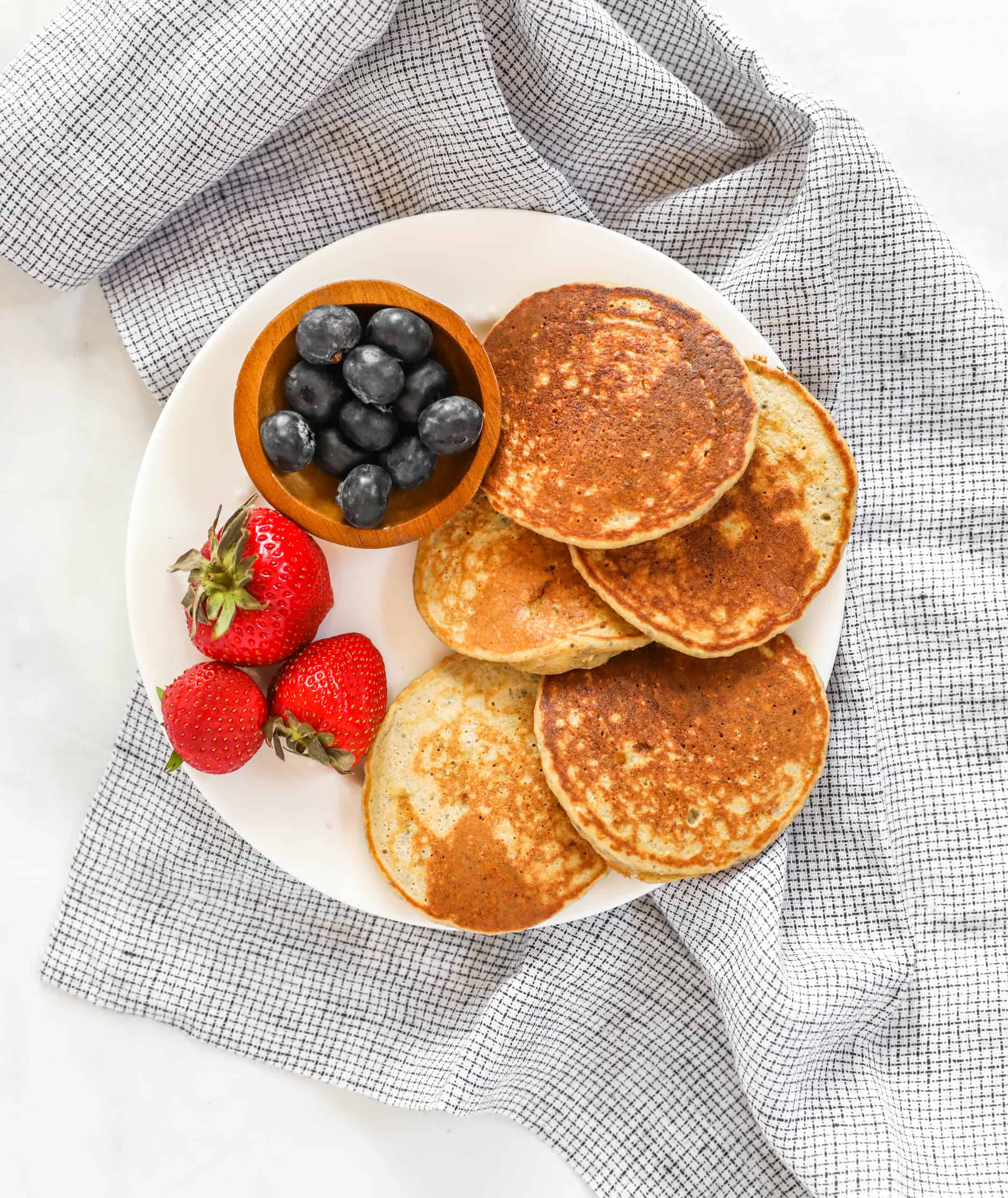 Baby Led Weaning Banana Pancakes #blw #blwpancakes #toddlerbreakfast