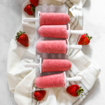 Strawberry Greek Yogurt Popsicles #popsiclerecipe #healthyrecipe