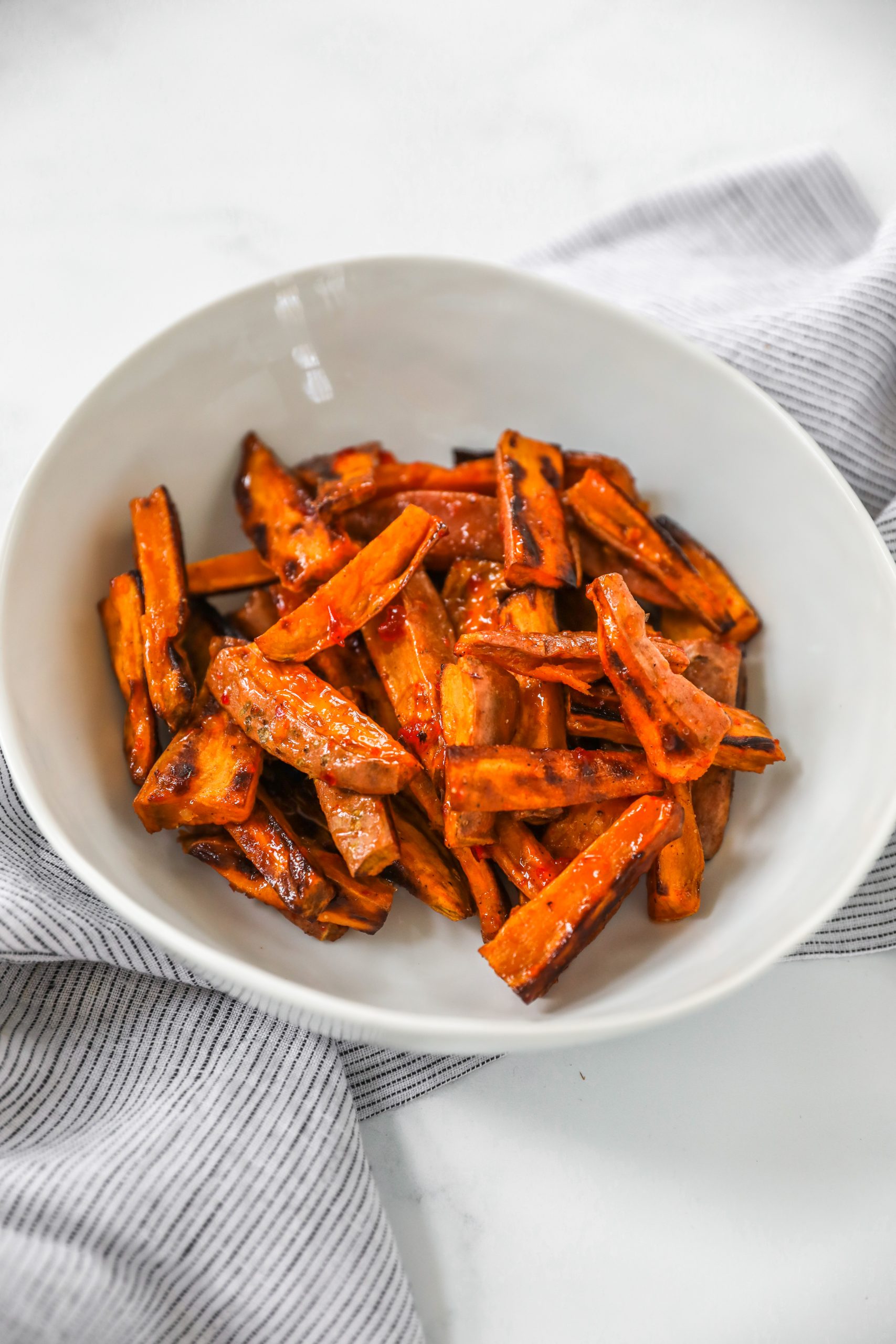 Sweet Potatoes with Thai Sweet Chili Sauce #healthyside #sidedish #tararochfordnutrition