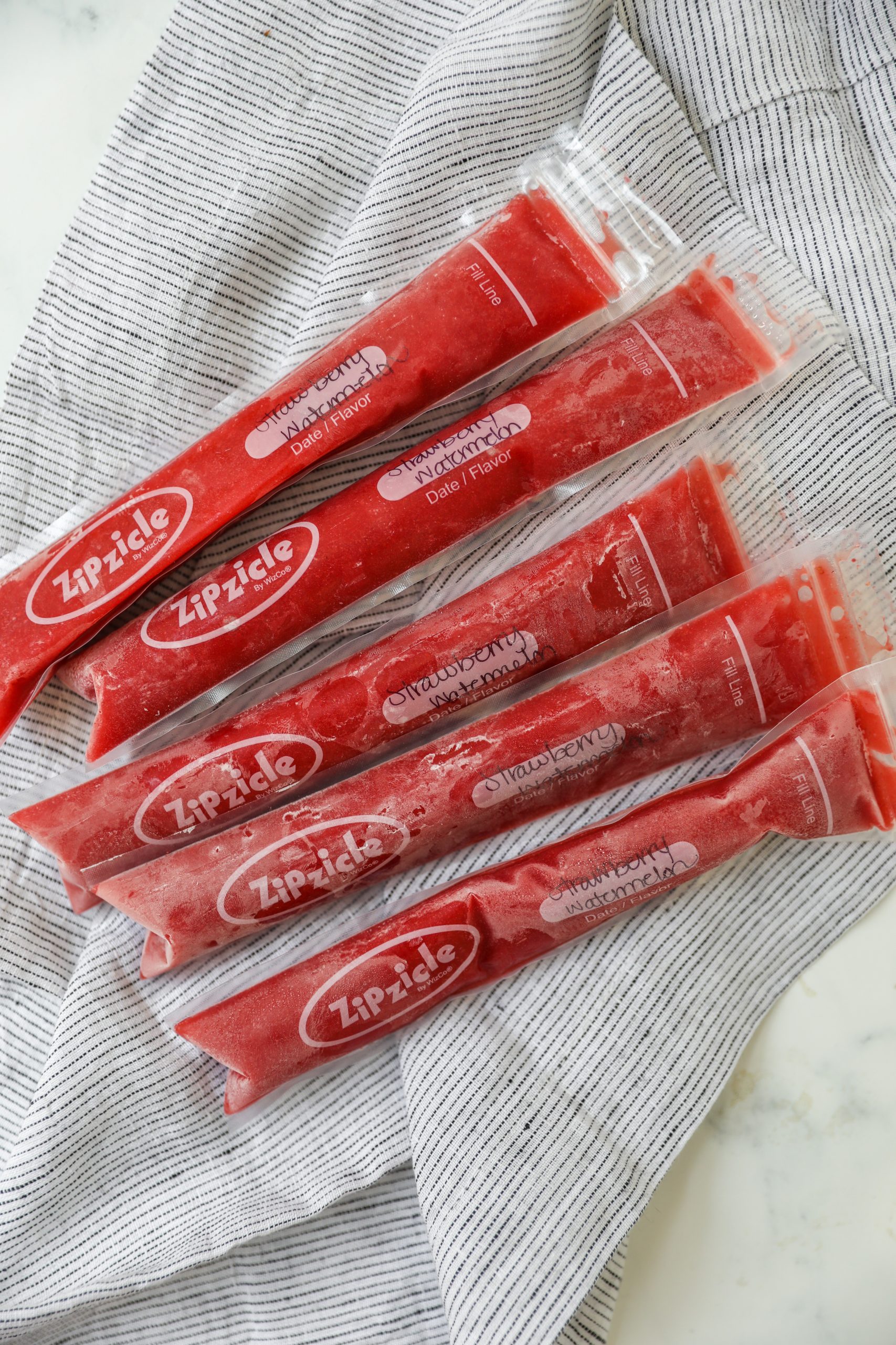 Homemade Freeze Pops #freezepops #popsicles #tararochfordnutrition