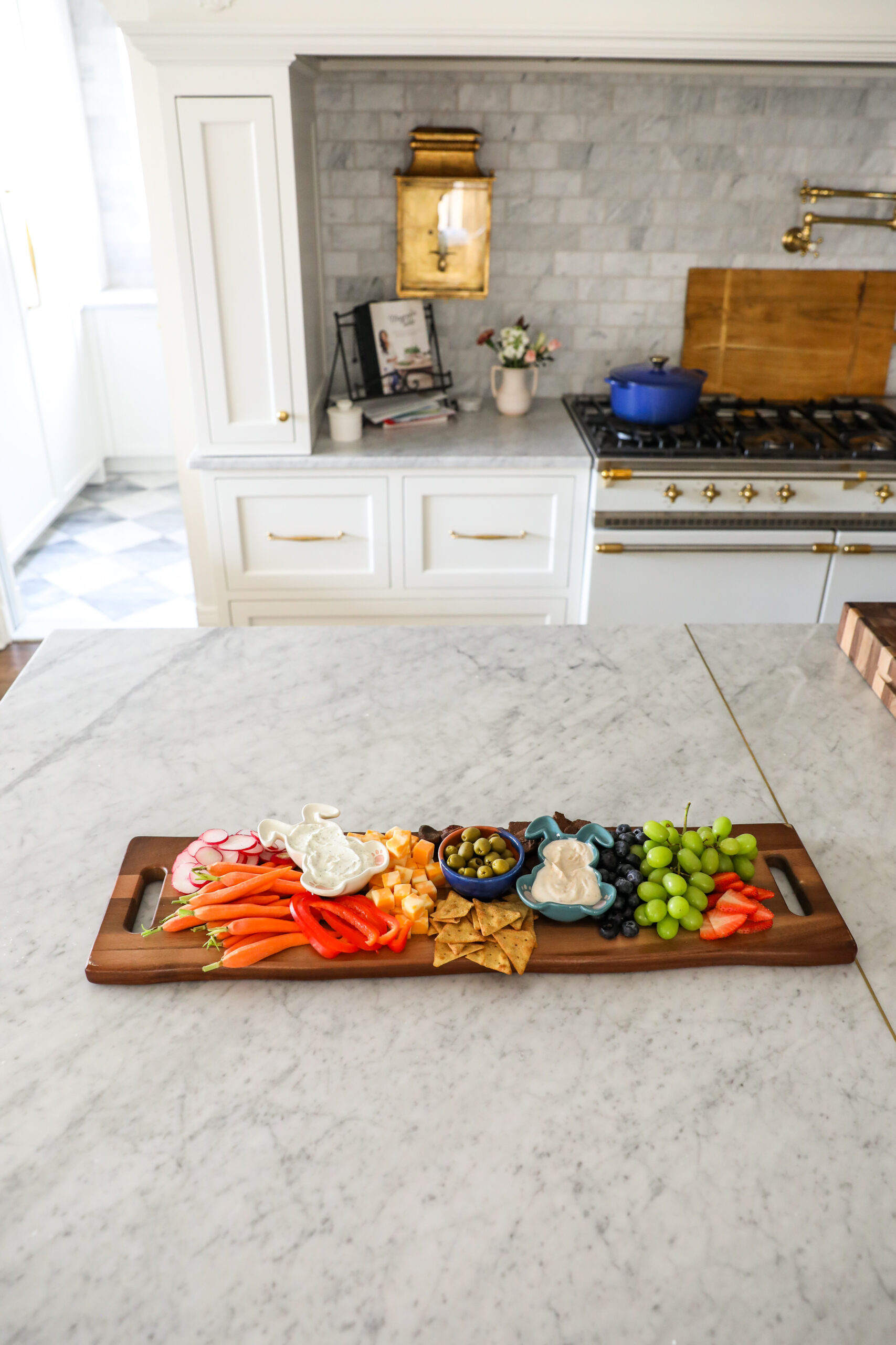 Healthy Easter Snack Board #snackboard #tararochford